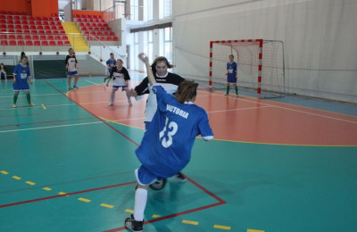  II Mikołajkowym Turnieju Dziewcząt w Piłce Nożnej o Puchar Dyrektora OSiR