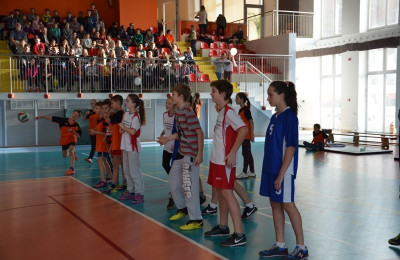 Mikołajki na Sportowo rekreacyjno-sportowe igrzyska szkół podstawowych