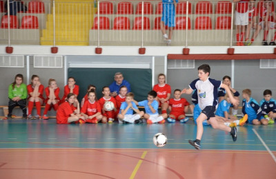 Halowy Turniej Piłki Nożnej - Młodzików Młodszych