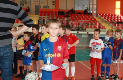 Mikołajkowy Turniej w Halowej Piłce Nożnej Chłopców o Puchar Dyrektora OSiR - rocznik 2003/2004