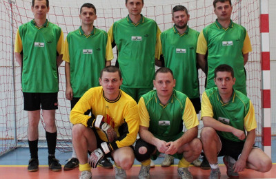 Uczestnicy rozgrywek Biłgorajskiej Halowej Ligi Piłki Nożnej