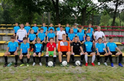 Młodzi piłkarze na obozie w Krasnobrodzie