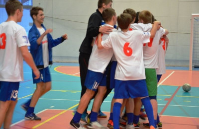 Juniorzy młodsi szkółki sportowej OSiR zajęli III miejsce we Frampolu